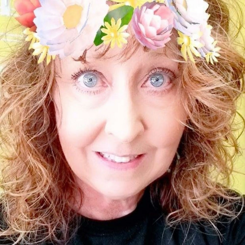 Meet your Posher, Liz